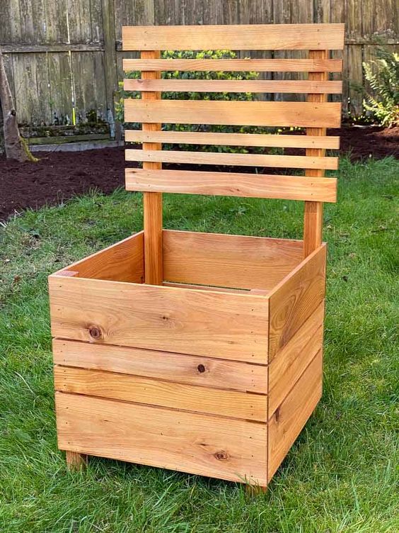 small planter box with trellis