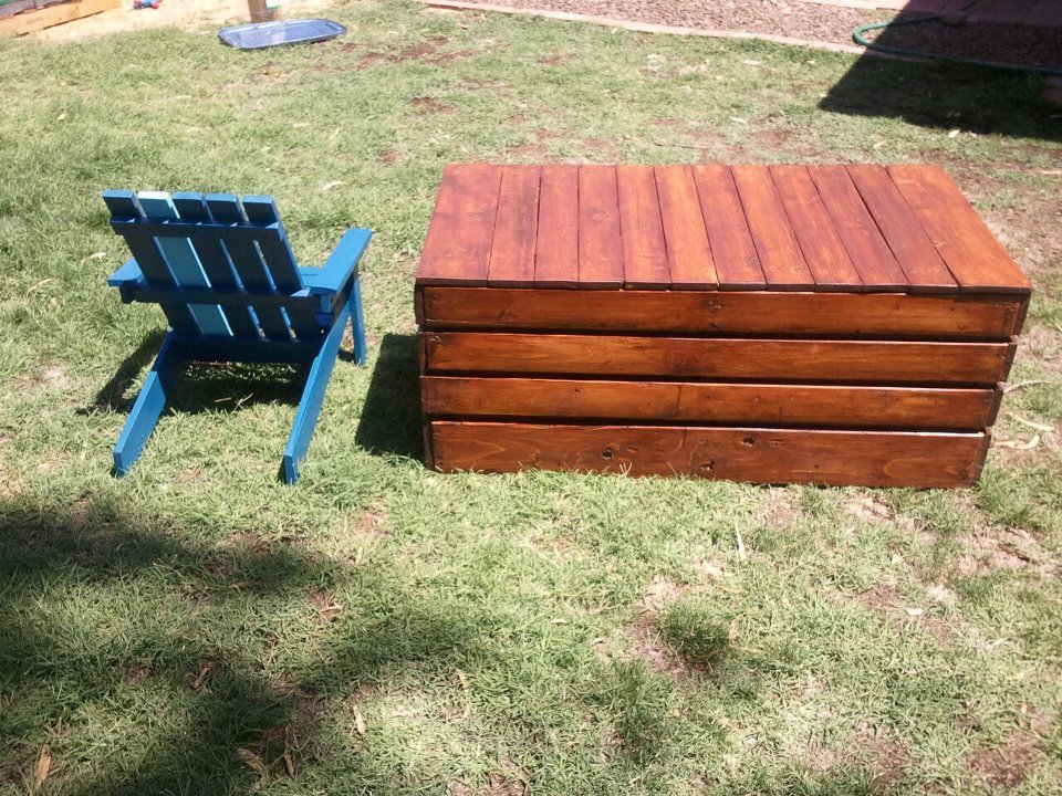 PALLET PROJECTS COMPLETE :)  Do It Yourself Home Projects from Ana 