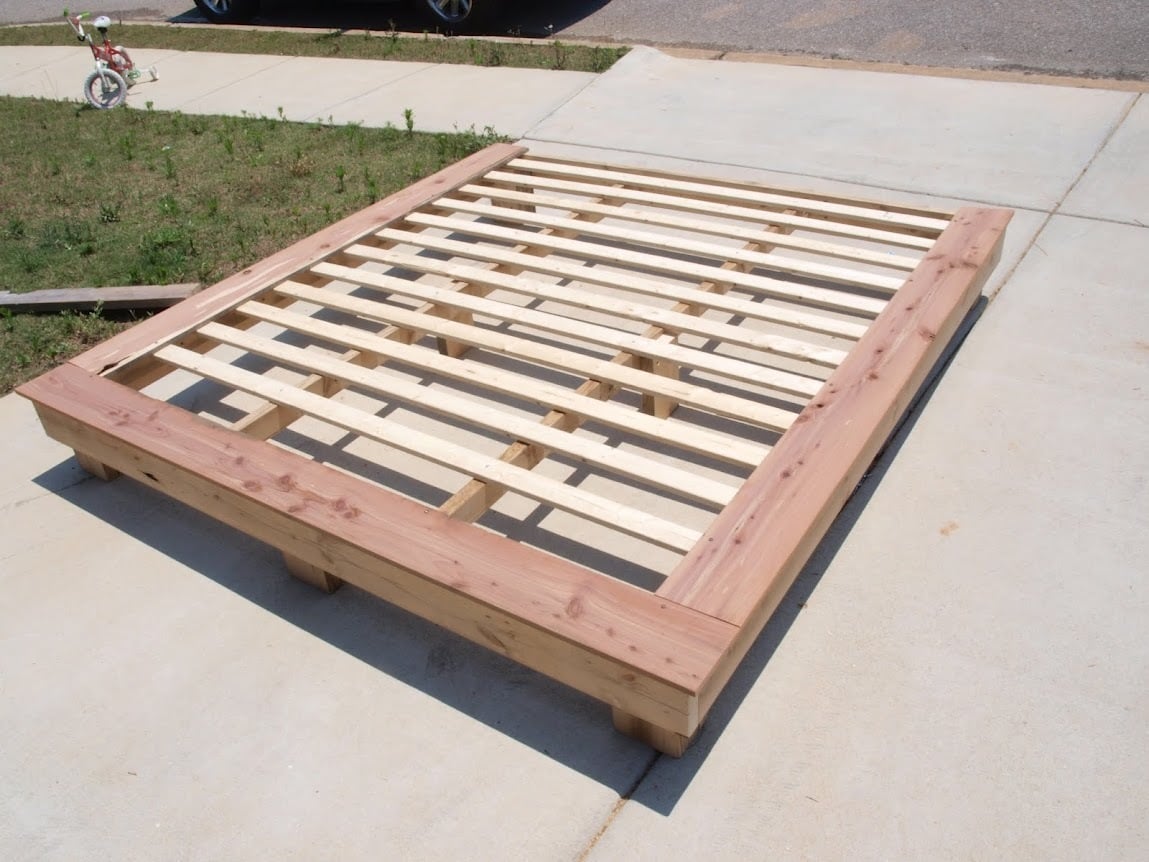 ... king size platform bed pine and cedar i based my bed off of the