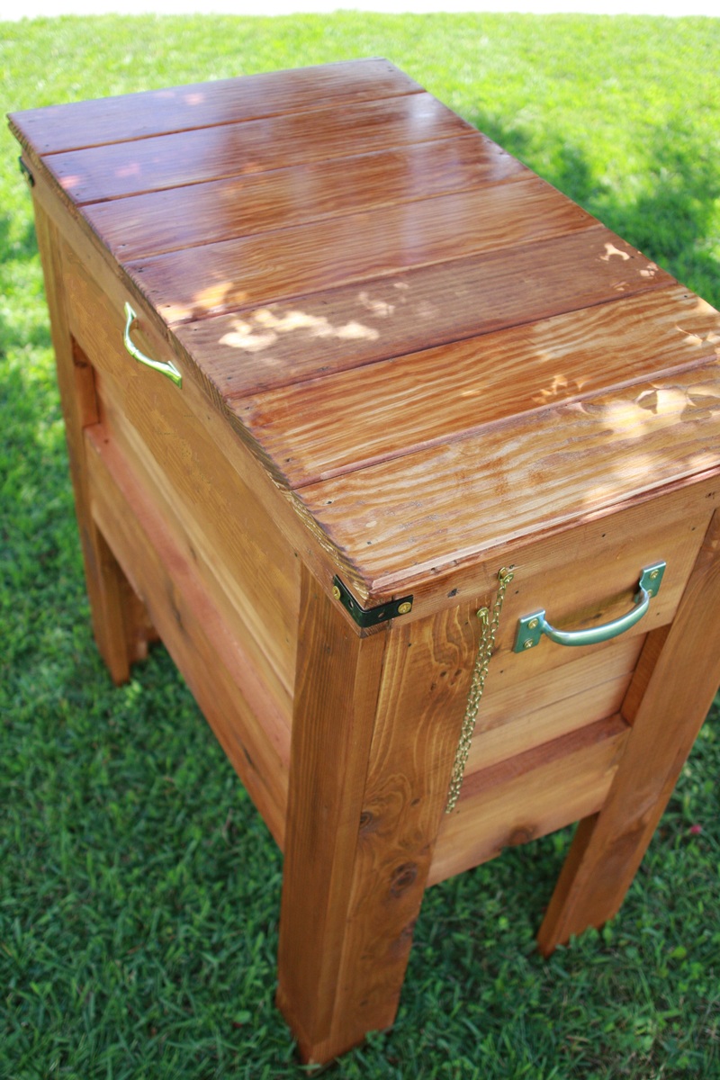 Outdoor Wooden Cooler | Do It Yourself Home Projects from Ana White