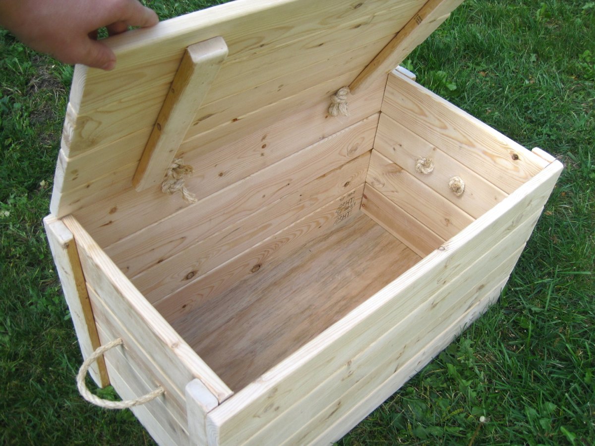 Large Wood Storage Chest | Do It Yourself Home Projects from Ana White