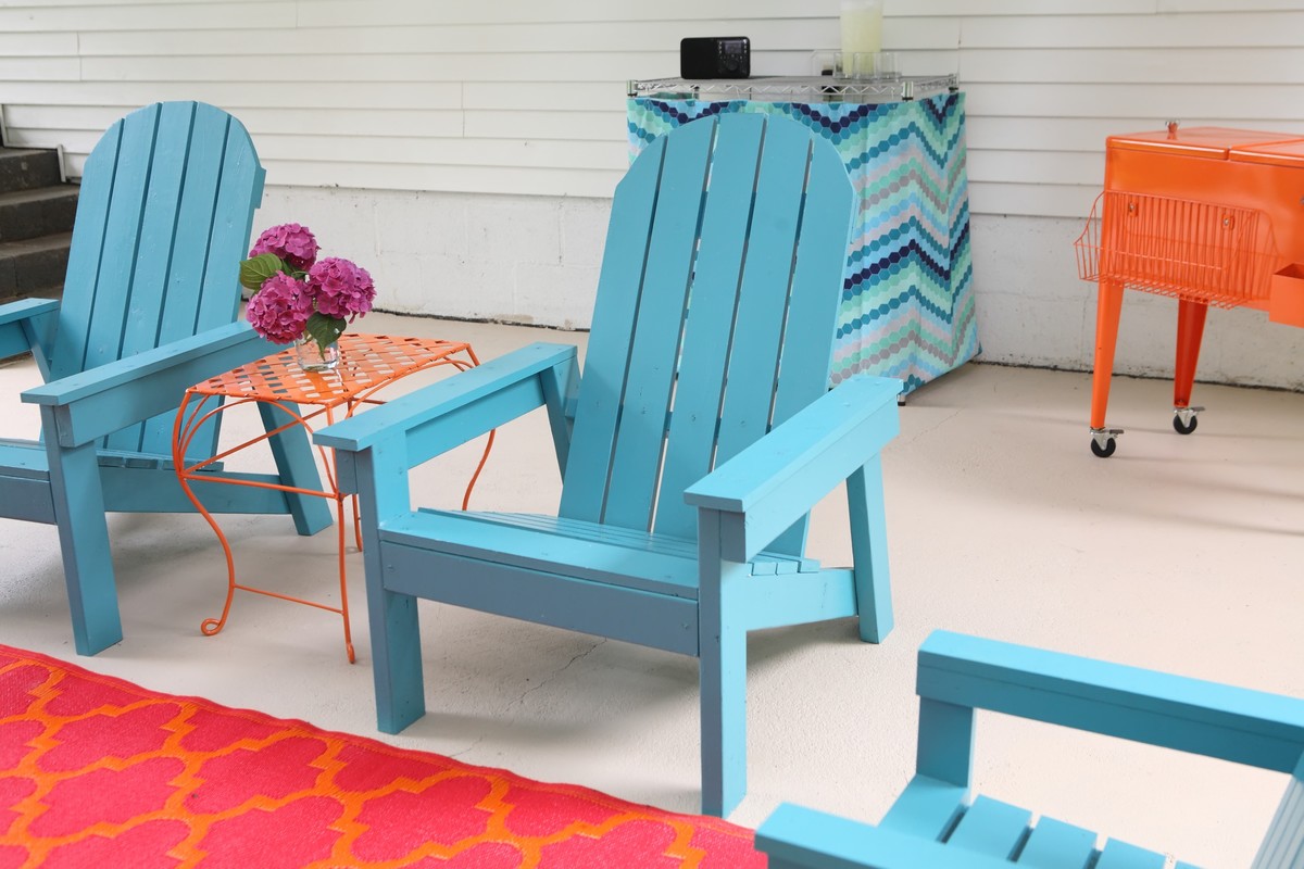 Colorful Patio Makeover!