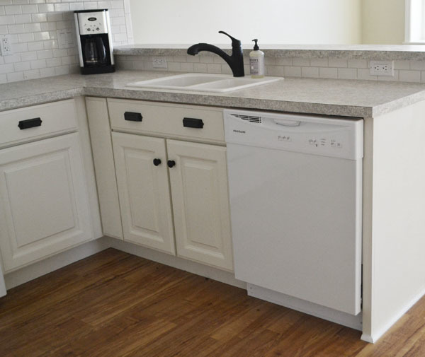 Ana White | Build a 30" Sink Base - Momplex Vanilla Kitchen | Free and ...