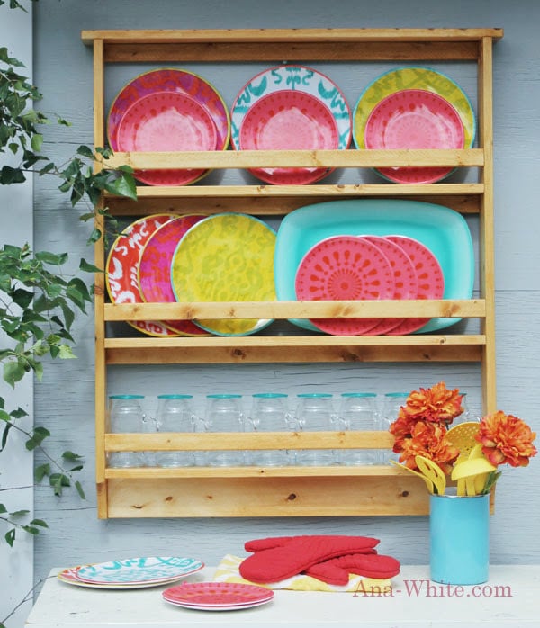 How to Make an Easy DIY Plate Rack
