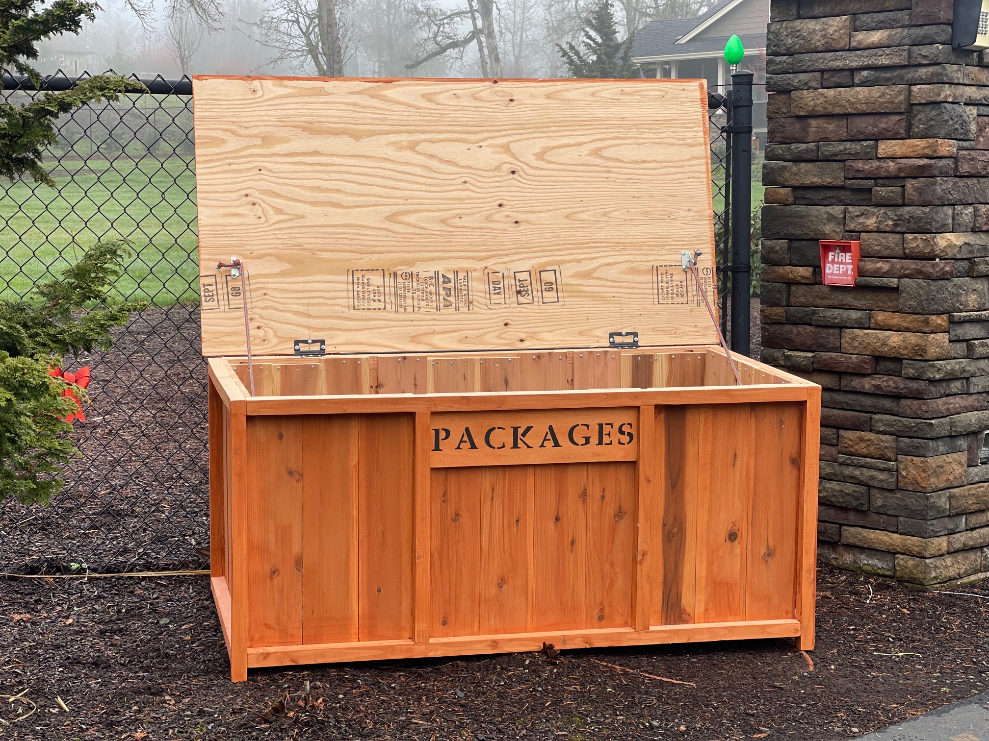outdoor package delivery box