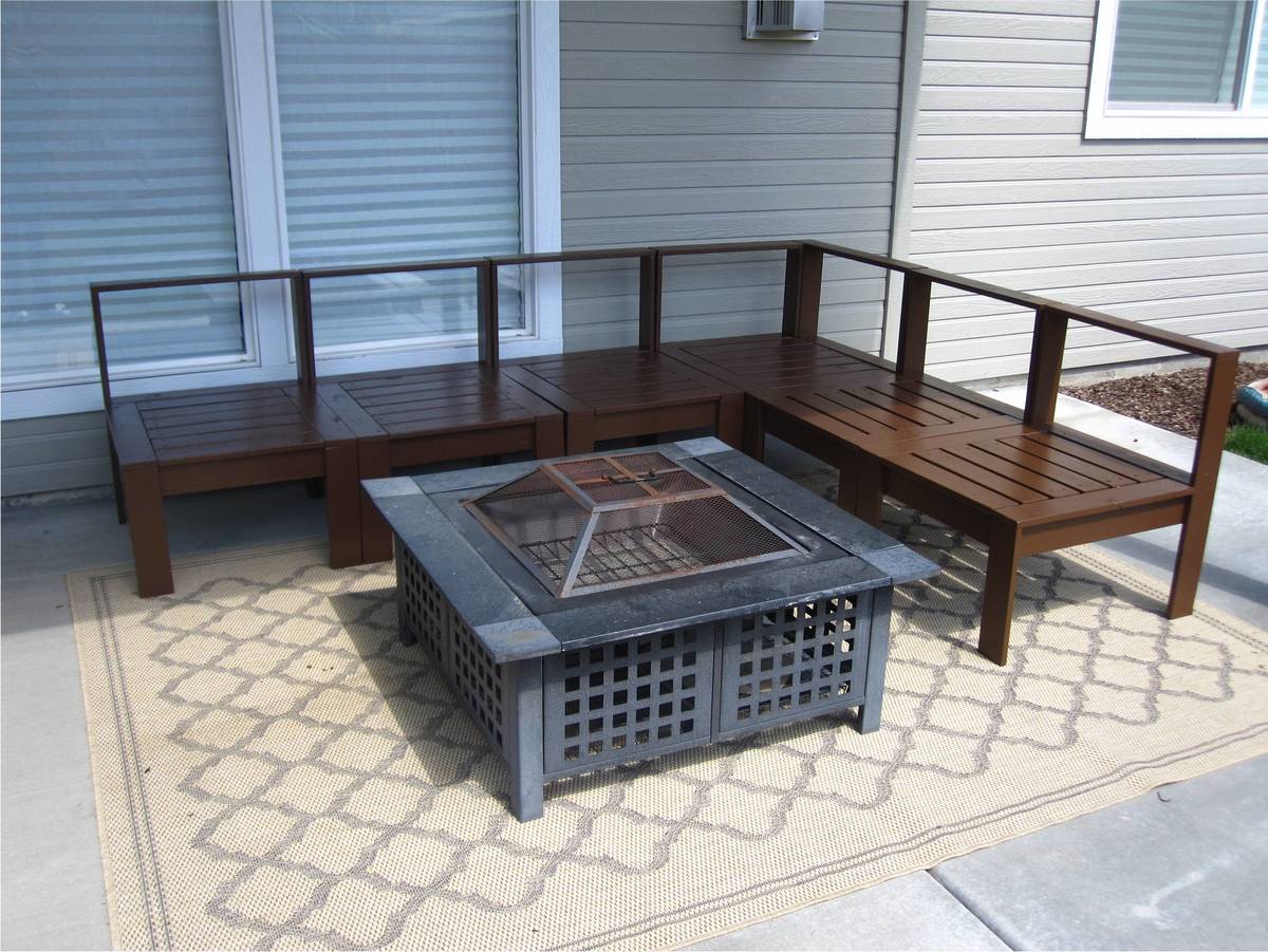 DIY Pallet Sectional Patio Furniture
