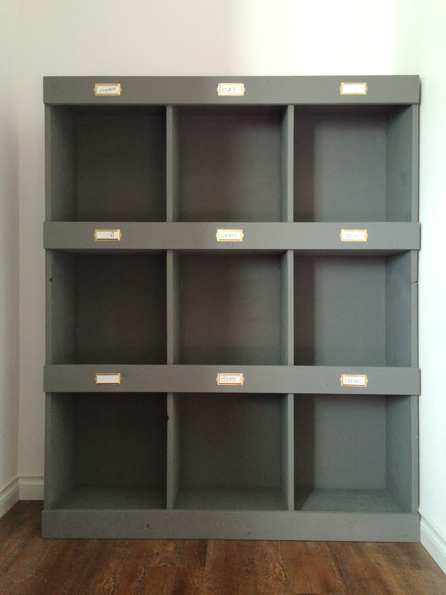 Ana White DIY Bookshelf