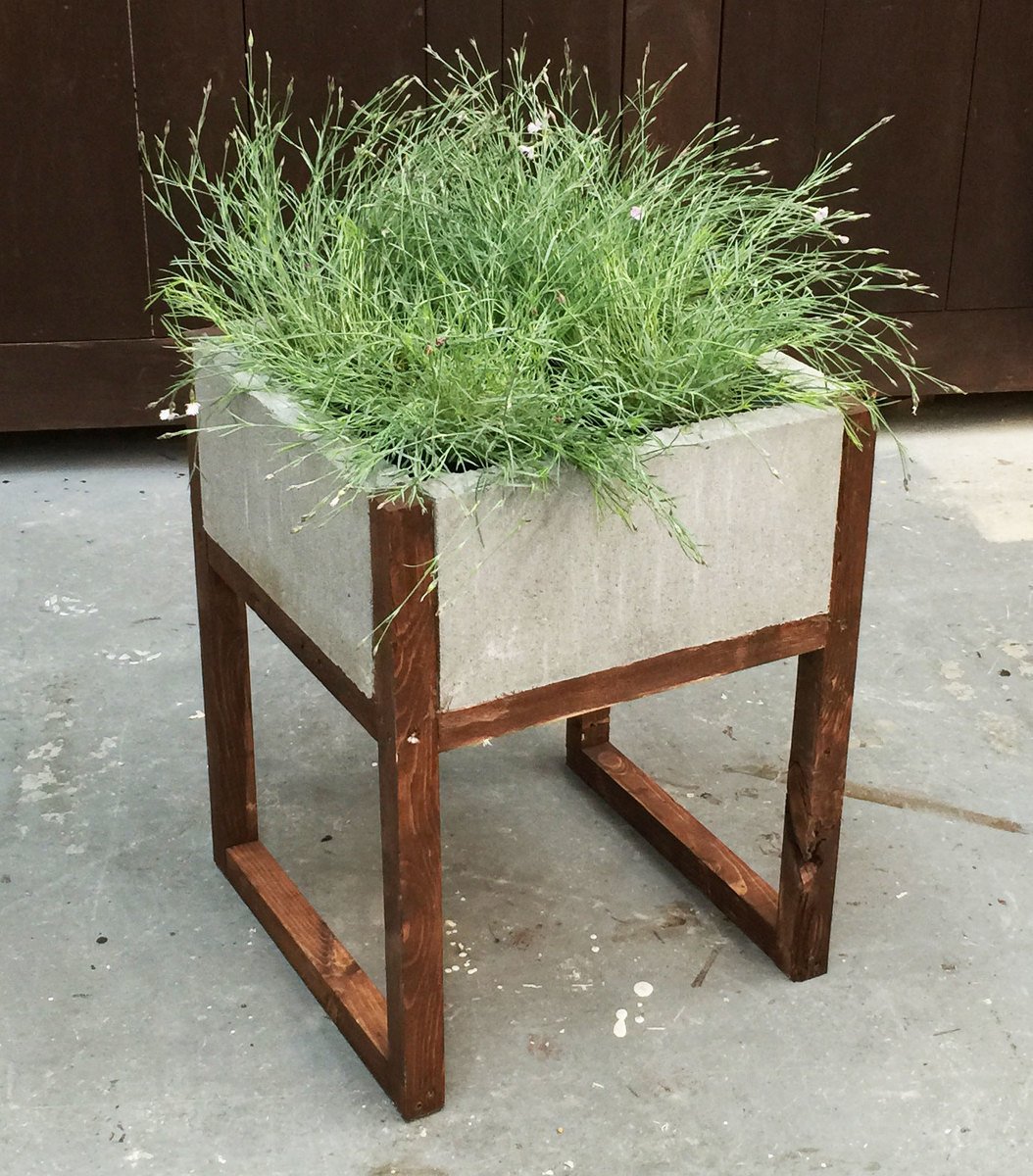 DIY Wood Plant Stand Anyone Can Build - Mod Podge Rocks