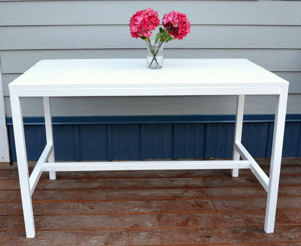 DIY Small Outdoor Table