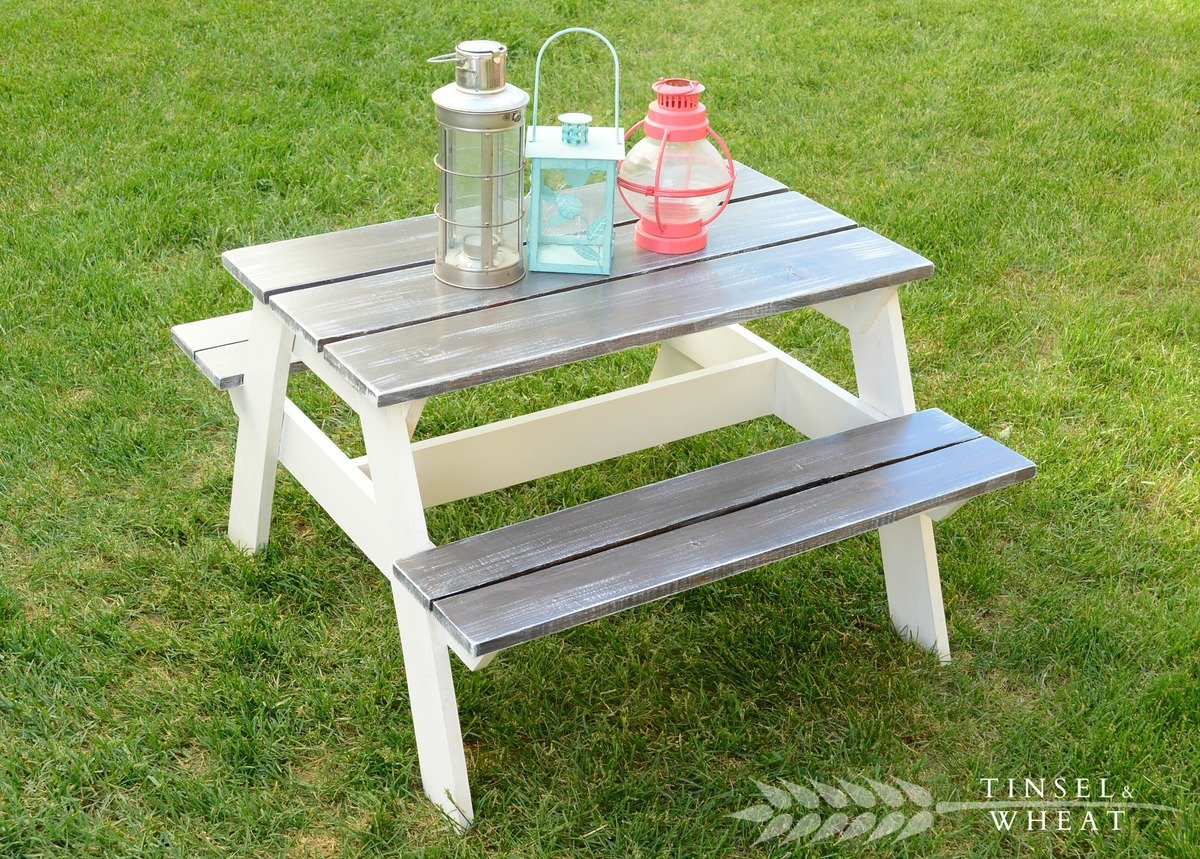 farmhouse style kids picnic table