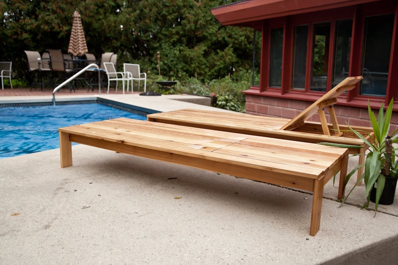 outdoor chaise lounge flat and inclined rest