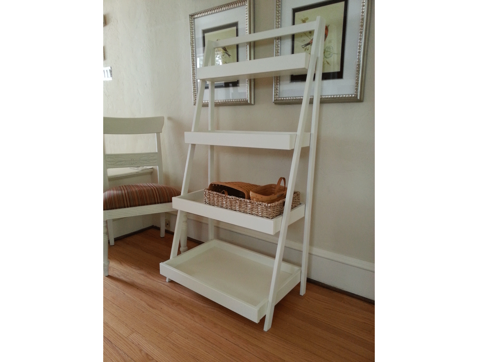 diy ladder shelf