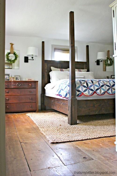 colonial style poster bed or canopy bed 