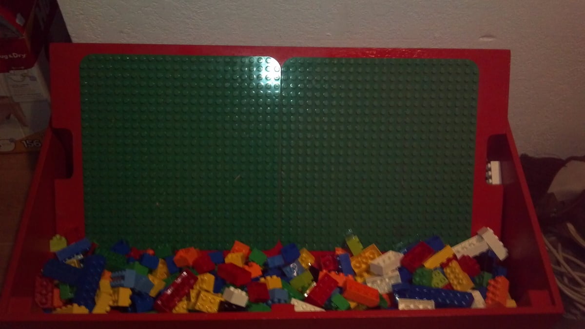 Building Surface on the Lego Box