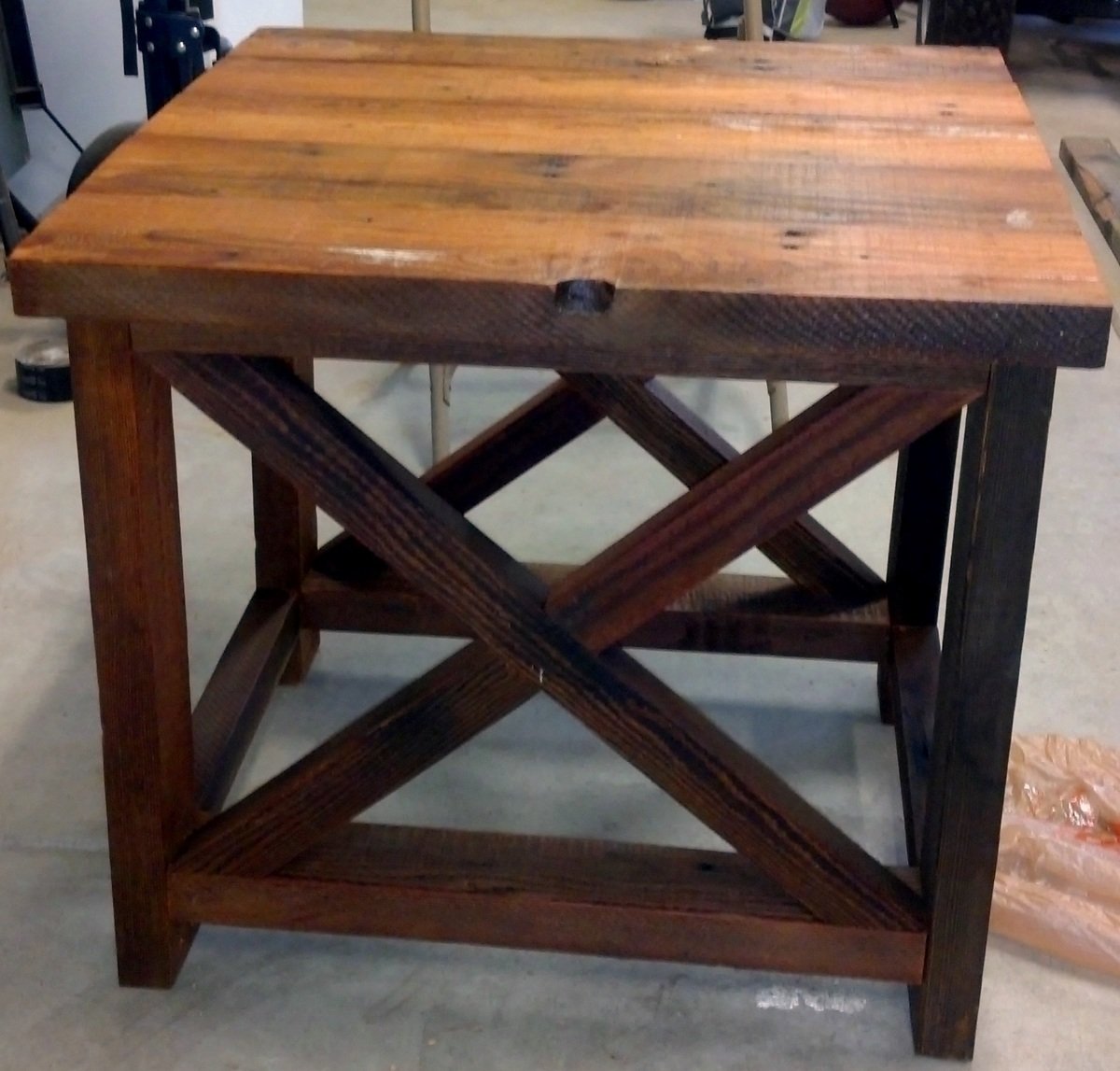 Rustic X end table | Ana White