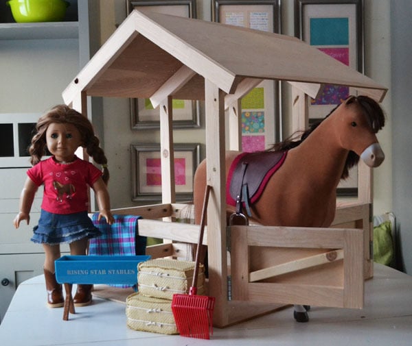18 inch doll horse stable