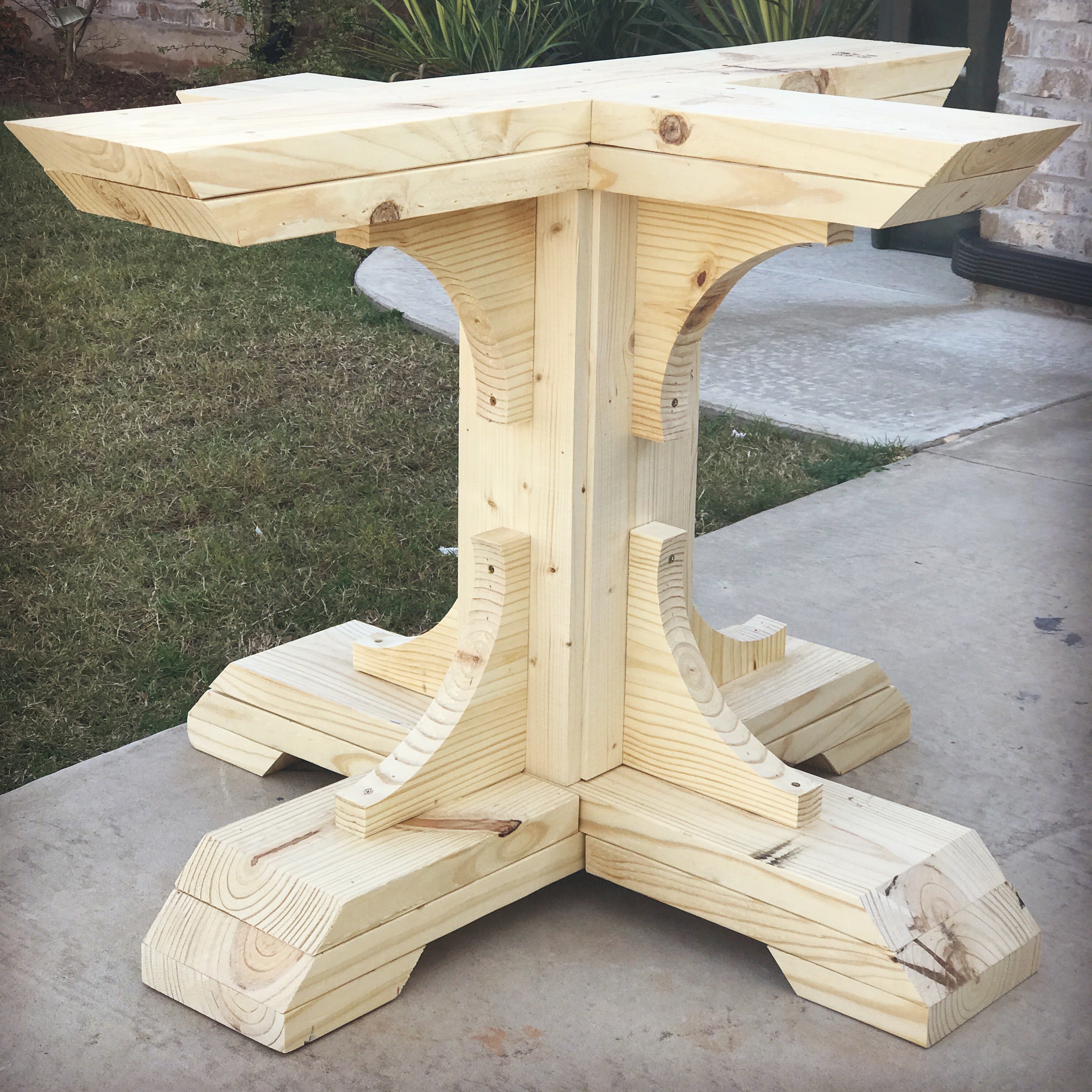 Woodworking table pedestal