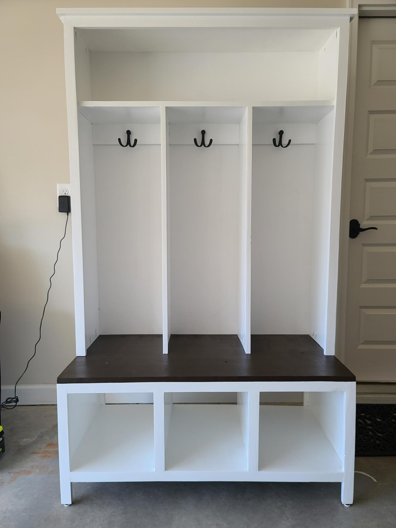 Mudroom Locker & Bench Completed Version | Ana White