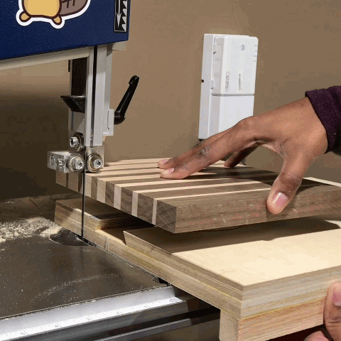 Bandsaw circle cutting jig in action - Handmade with Ashley