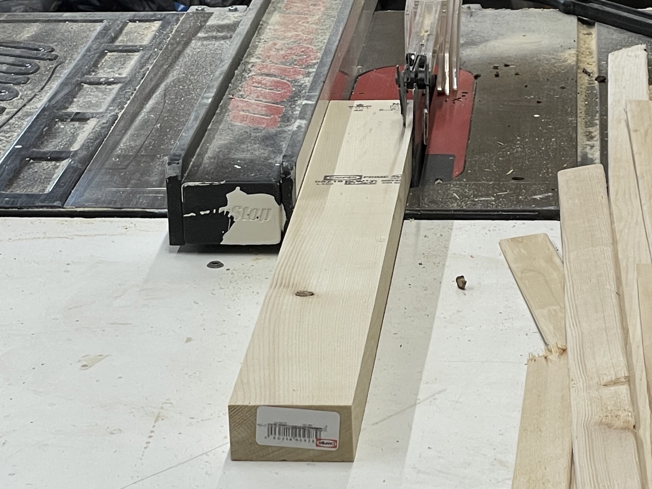 rip 2x4s on tablesaw