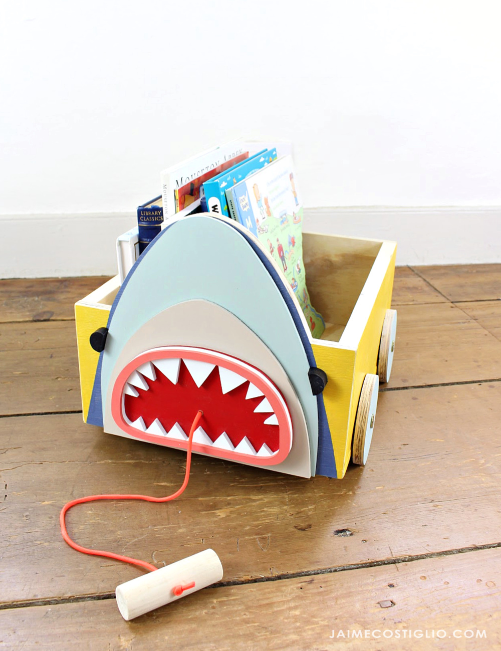 shark toy box