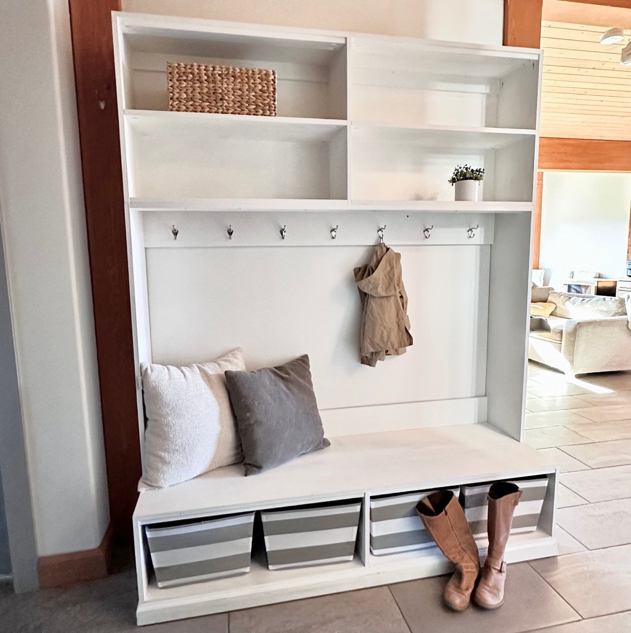 mudroom system diy plans