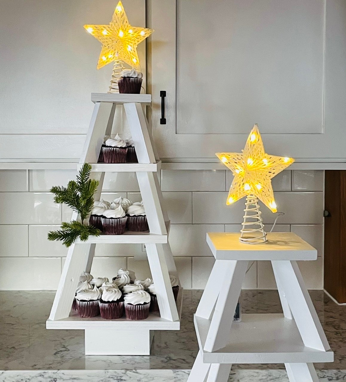 christmas tree cupcake stand