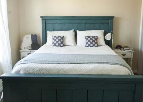 Farmhouse Bed California King Size, What Are The Dimensions Of A California King Bed Frame