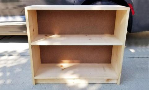 Small pine deals bookshelf